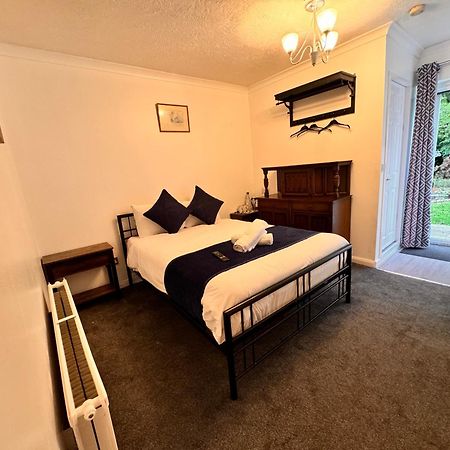 High Trees Guest House Gatwick Horley Exterior photo