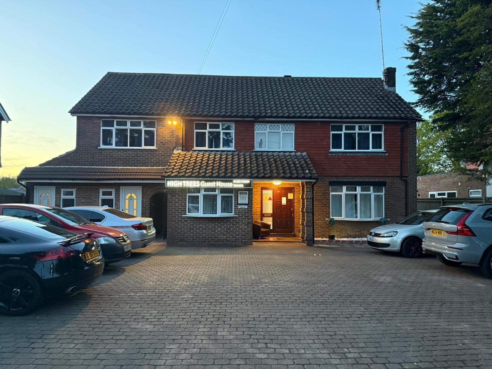 High Trees Guest House Gatwick Horley Exterior photo